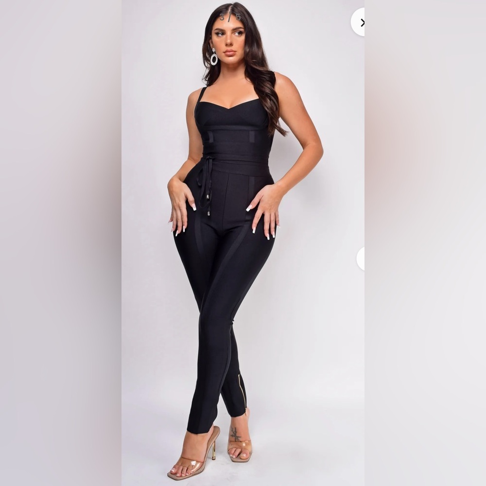 Black Slim Fit Strap Jumpsuit with Waist‎ Tie